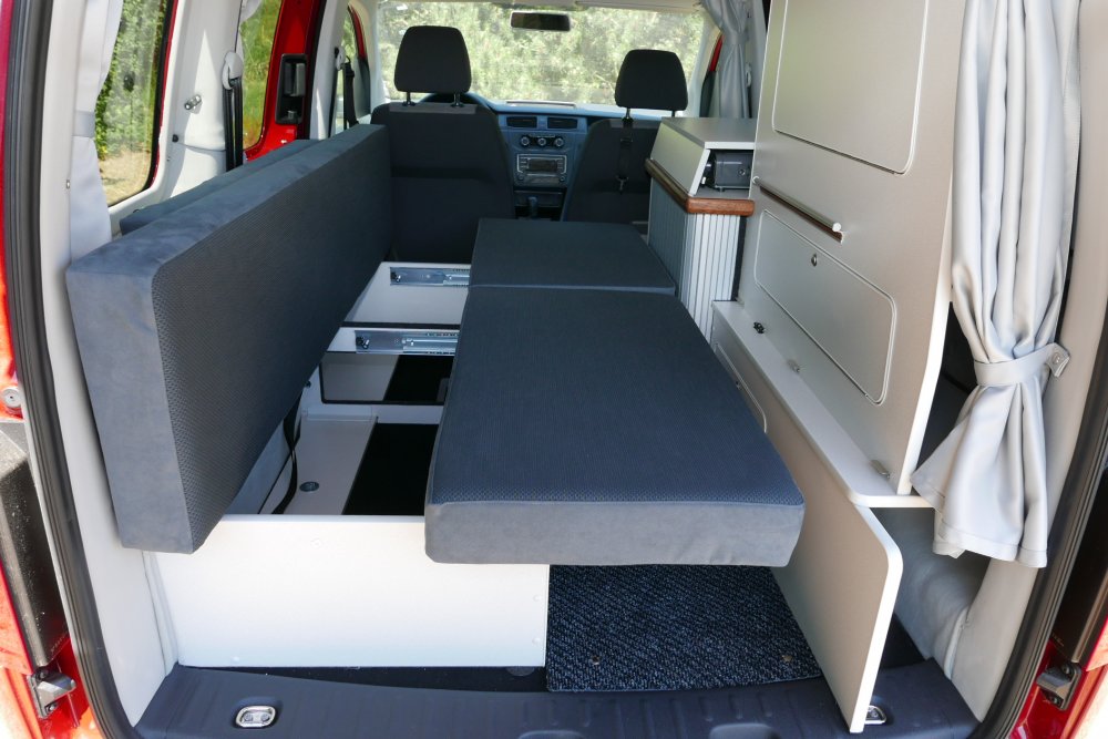 VW Caddy Tramper (2008) Original Heckzelt und Campingbett in Baden